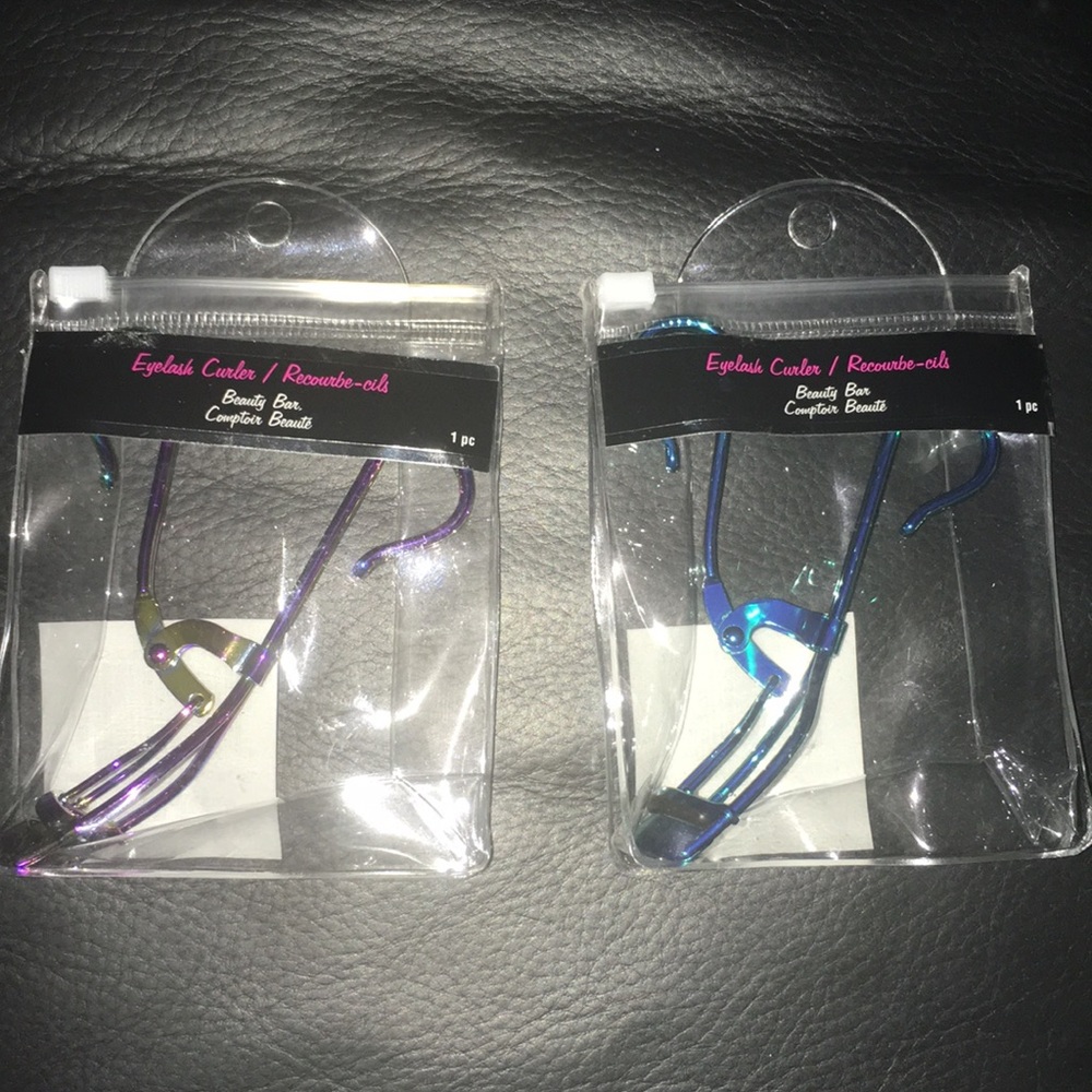 Eyelash curler